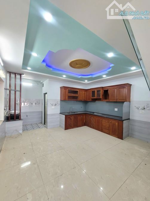 Bán nhà 1 trệt 2 lầu + Lửng KDC Bình Đáng p.Bình Hòa Tp.Thuận An chỉ  5ty700 TL M4098 - 3
