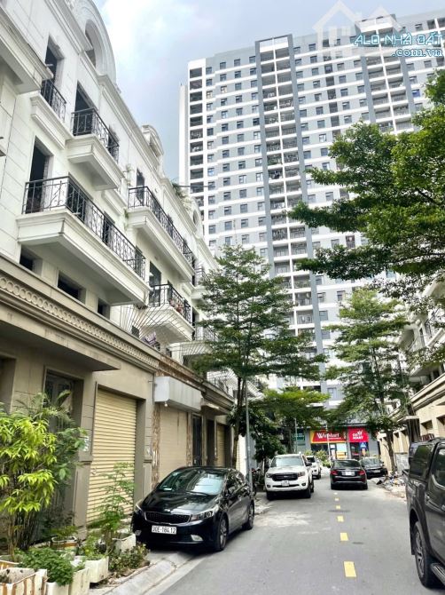 Shophouse 31ha Trâu Quỳ, 5 tầng thang máy, Kinh doanh, Cho thuê, Dt 90m2 mt 6m - 3