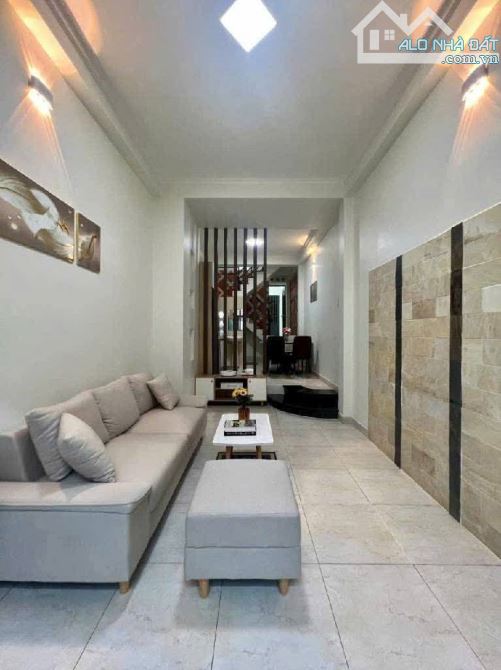 SIÊU PHẨM GẦN CHỢ HẠNH THÔNG TÂY - 48M2 - GIÁ CHỈ HƠN 5 ĐỒNG - 3