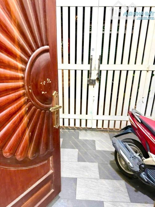 Bán nhà gần Metro Cách Mạng Tháng 8 Tân Bình,4 Tầng, ngang 4.5m,63m3, HXH, gần MT,10.x Tỷ - 4