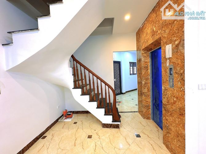 BÁN NHÀ LÔ GÓC 3 THOÁNG 21 tỷ 55m 6 TẦNG MT 5m THANG MÁY Ô TÔ ĐỖ HOÀNG QUỐC VIỆT CẦU GIẤY - 4