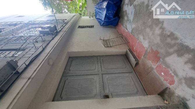 THẠCH BÀN -  6 TẦNG THANG MÁY - 9 PHÒNG KHÉP KÍN - VỪA Ở VỪA CHO THUÊ - VỊ TRÍ TRUNG TÂM - 4