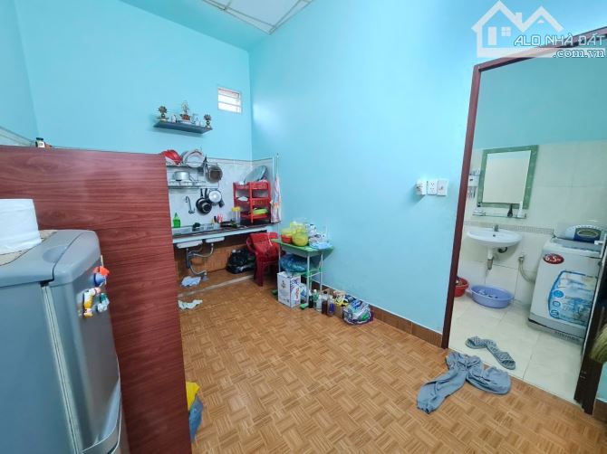 🔥 LÊ VĂN QUÝ - BÁN ĐẤT TẶNG NHÀ - ÔTÔ ĐỖ CỬA– CÁCH BIỂN 300M! 🔥 🏡 Nhà C4, 2PN, bếp, MT - 4