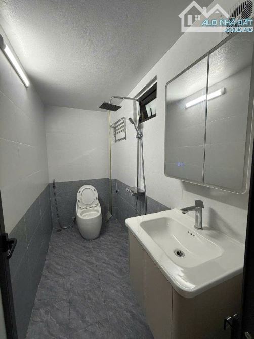 Cần bán nhà phố Kim Ngưu - Ngõ Phân Lô - LÔ GÓC 3 THOÁNG - 32m2 x 5 Tầng đủ nội thất - 4