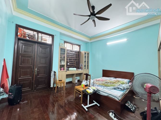 Bán nhà Hẻm xe tải đường số 5 TNPB Quận 9 DT: 82m2 (5m x 16.5m) Giá 8.4 Tỷ - 4