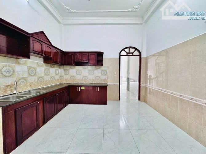 NHÀ 4 TẦNG LÊ VĂN THỌ GV - GẦN CV LÀNG HOA - KHU CAO TẦNG - Ô TÔ ĐẬU CỬA - 70M²(4,1×17) - 4