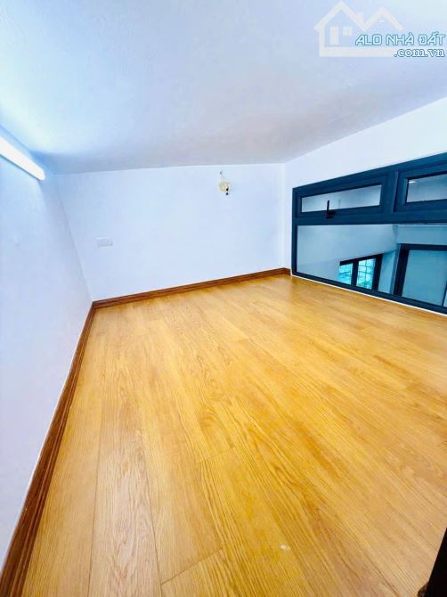 BÁN GẤP CĂN HỘ TẬP THỂ VIP1 LAO ĐỘNG TB&XH, HỒNG HÀ – HOÀN KIẾM. 60M2 – 2PN. 2,1 TỶ - 4