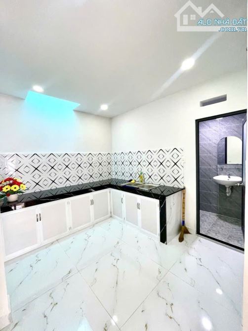 1/ CẠNH CHỢ GÒ XOÀI BÌNH TÂN - 52M2 - HẺM 6M THÔNG - 2 TẦNG 3PN MỚI ĐẸP - CHỈ HƠN 4 TỶ TL - 4