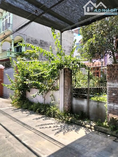 Siêu Phẩm CỔ BI/ 10.X tỷ/ 103 m2/ 4.9 M tiền/ Ô tô chánh - 4
