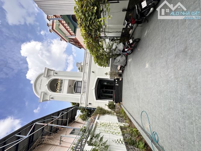 siêu biệt thự vip nhất bình tân - ngay aeon mall tân phú 330m2 3 tầng nở hậu chỉ 20 tỷ tl - 4