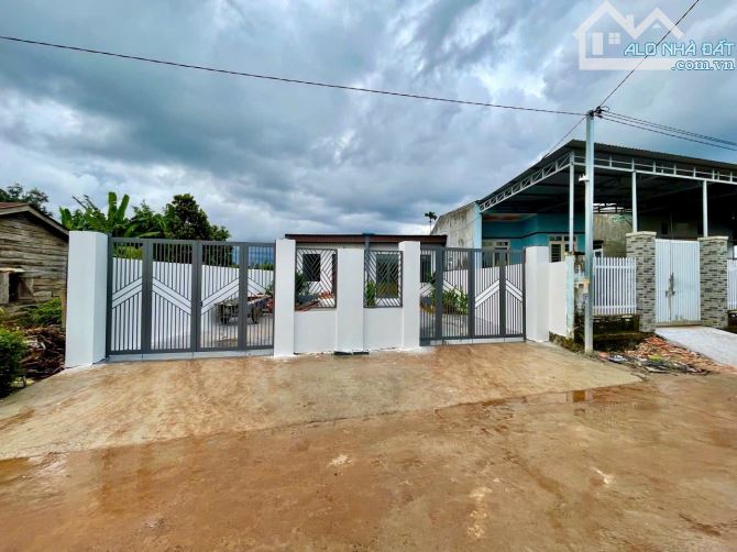 2 CĂN NHÀ LIỀN KỀ SAU CHỢ EAKAO  👉 Chỉ 1 tỷ 580 triệu/1 căn nhà mới 100% - 4