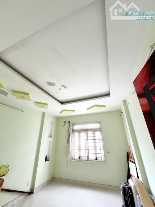 NHÀ 3 TẦNG, MẶT TIỀN - PHƯỚC BÌNH QUẬN 9 gần CĐ KTĐN và Chợ - 4