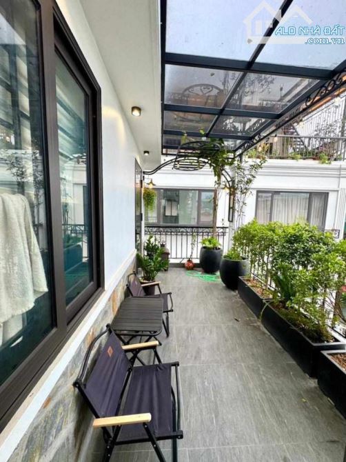 Anh Hoàng bán nhà lô góc,5t x 45m,tại Mỗ Lao,t/máy chỉ 11t - 4