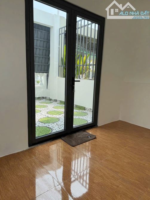 Cho thuê nhà MT Nguyễn Văn Yến, 4x17, 5PN, vỉa hè 10m, 18 triệu - 4
