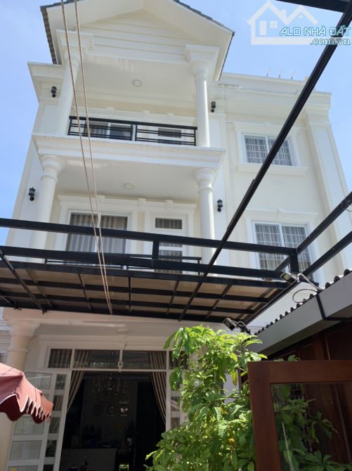 BÁN BIỆT THỰ NGHĨ DƯỠNG 2 MẶT TIỀN PHAN CHU TRINH, GẦN BIỂN BÃI TRƯỚC - 4