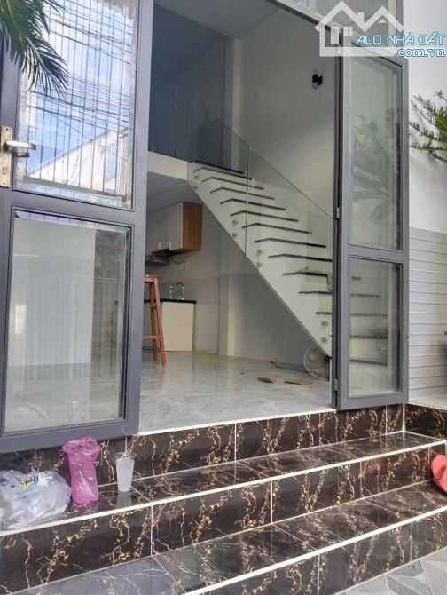 Nhà 1 trệt 1 lửng đường Lý Ông Trọng. Dt 52m2 có 3pn - 4