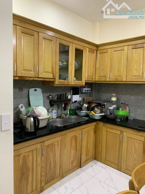 Cho thuê nhà nguyên căn ở An Thắng, Biên Giang, Hà Đông. DT 33m x 4 tầng, giá 6tr - 4