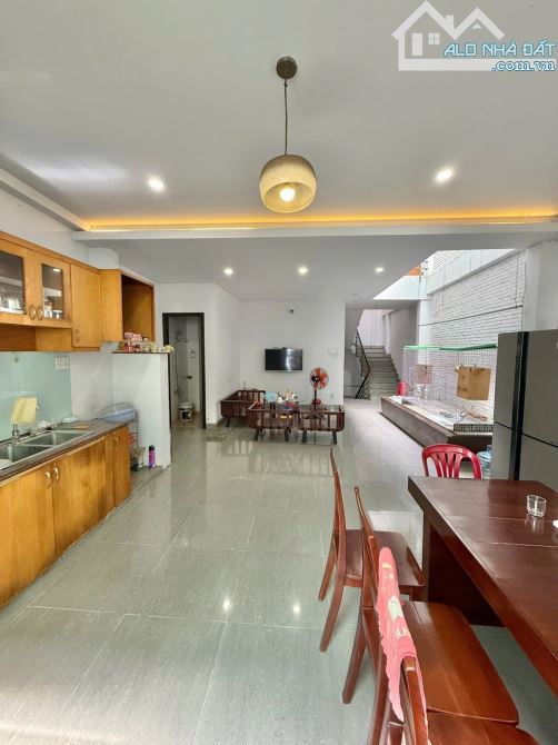 Nhà Tân Bình gần sân bay, Hẻm 8M thông, 85m2, ngang 5m, 3 tầng, 8.7 tỷ - 4