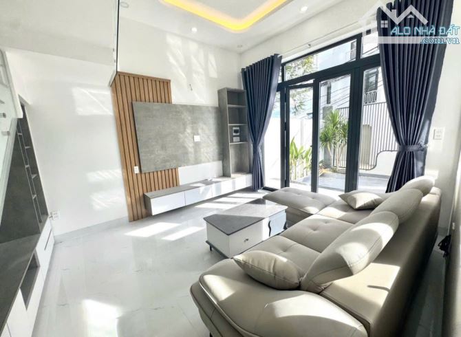 🔥 NHÀ 1 MÊ SIÊU ĐẸP HẺM PHÙNG HƯNG - DT:7,3x14m - HẠ GIÁ CÒN:2,59 TỶ - 4