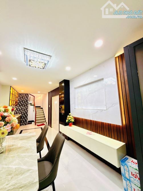 QUẬN 10 NGUYỄN TRI PHƯƠNG – NHÀ ĐẸP GIÁ MỀM – VỊ TRÍ VIP TRUNG TÂM CHỈ 5.28Tỷ - 4