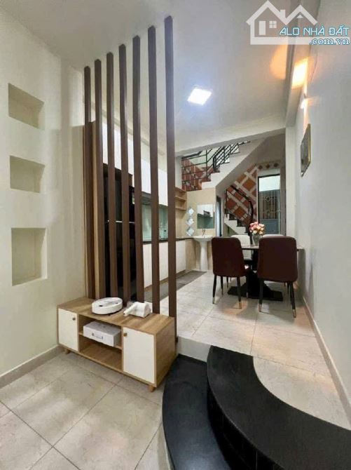 SIÊU PHẨM GẦN CHỢ HẠNH THÔNG TÂY - 48M2 - GIÁ CHỈ HƠN 5 ĐỒNG - 4