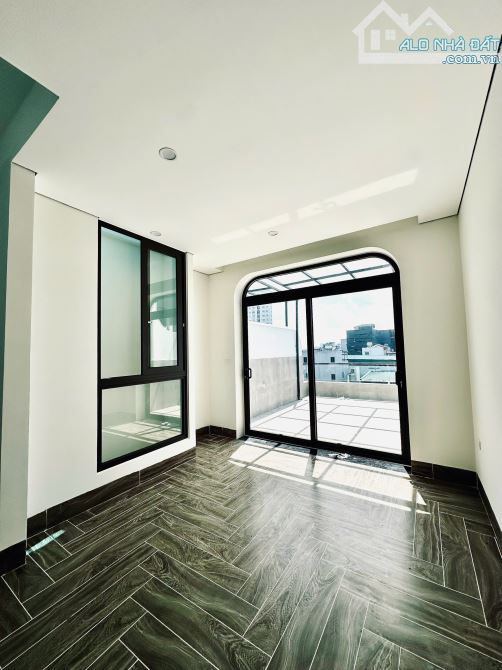 THẠCH BÀN LONG BIÊN - 38.5M NHÀ ĐẸP 6T THANG MÁY - NGÕ 3M Ô TÔ VÀO - SÁT MP - 5