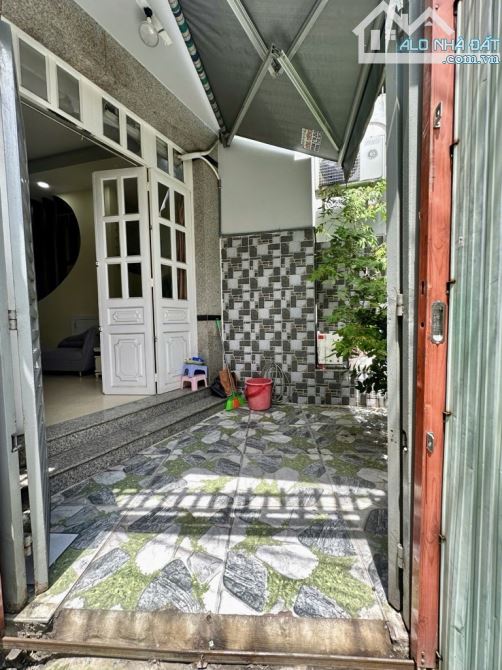 Tậu ngay vị trí đắc địa Vĩnh Khánh Tôn Đản Q4 49m2 3 tầng với 6tỷ5 - 5