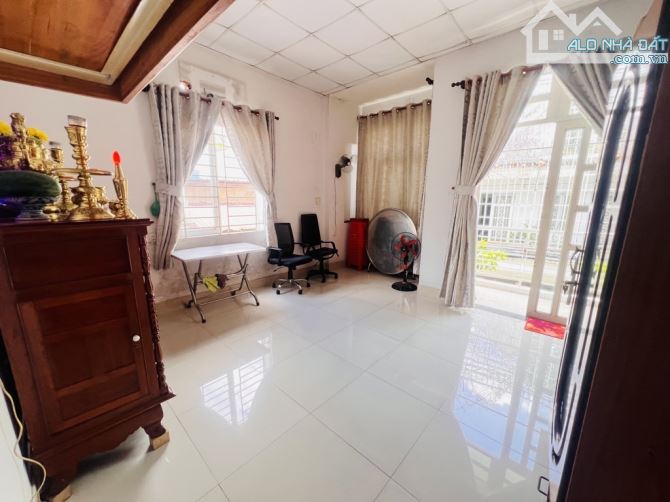 Bán Nhà P. Tân Thới Hiệp Q12 - Ngang 4,5m - SHR - DT 75m2 - Chỉ 4,39Tỷ - 5