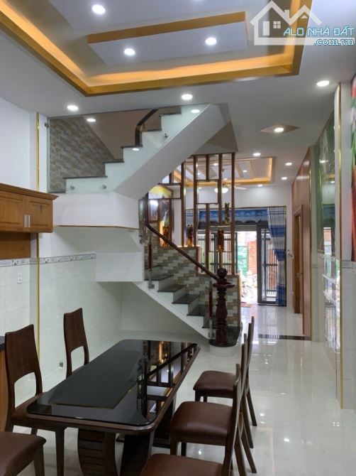 NGỢP BANK BÁN NHÀ 3 TẦNG 4X15 ĐƯỜNG THÔNG XE TẢI TCH - TẶNG PULL NỘI THẤT - 5