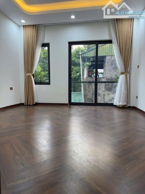 Nhà đẹp Thạch Bàn - 6 tầng thang máy có gara - Vừa ở vừa đầu tư giữ tiền - 5