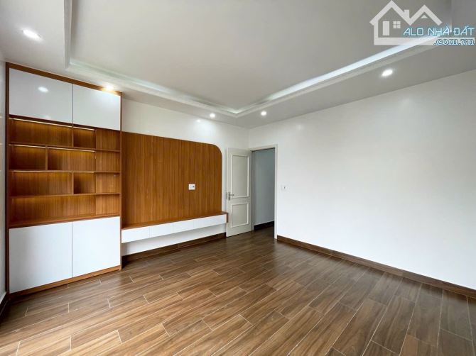Nhà 4 tầng Dân xây độc lập mới tinh phân lô tuyến 2 Ngô Gia Tự - Lê Hồng Phong - 5