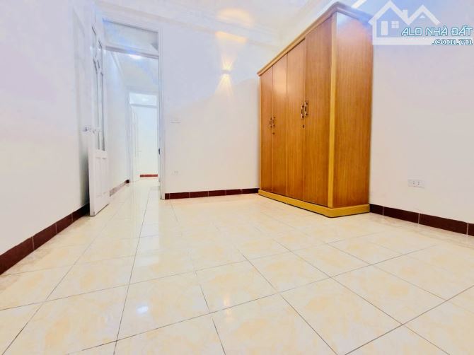 BÁN GẤP NHÀ ĐẸP THỤY KHUÊ – NHỈNH 8 TỶ – 4 TẦNG TỰ XÂY, AN SINH ĐỈNH - 5