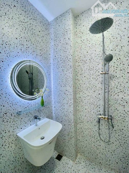 GÒ VẤP. Nhà nhỏ xinh 3 tầng. Dt 4x5m 2 PN💰Giá 3️⃣.6️⃣Tỷ TL, ĐƯỜNG SỐ 5, HXH thông - 5