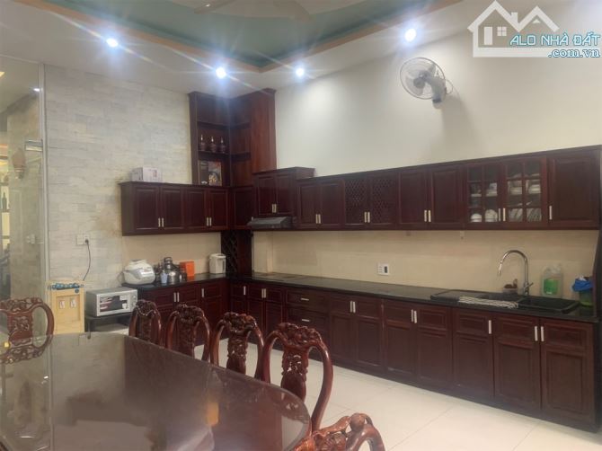 NHÀ 3 TẦNG MẶT TIỀN ĐƯỜNG, KHU TRUNG TÂM HÀNH CHÍNH DĨ AN - 5