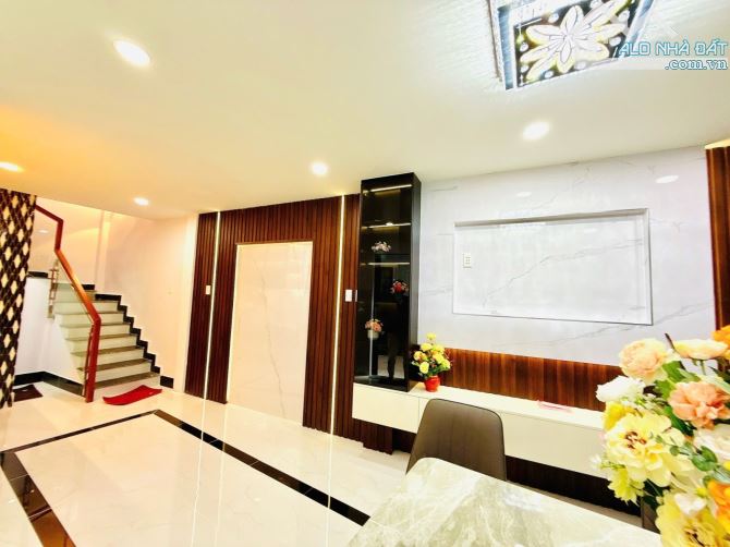 QUẬN 10 NGUYỄN TRI PHƯƠNG – NHÀ ĐẸP GIÁ MỀM – VỊ TRÍ VIP TRUNG TÂM CHỈ 5.28Tỷ - 5