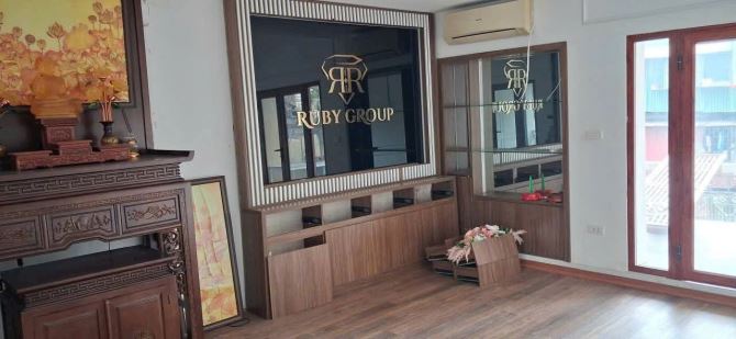 Vị trí đẹp, oto đỗ hàng chục cái, Minh Khai, Văn phòng CTY đa kdoanh, sổ 96m2. Giá 32 tỷ - 5