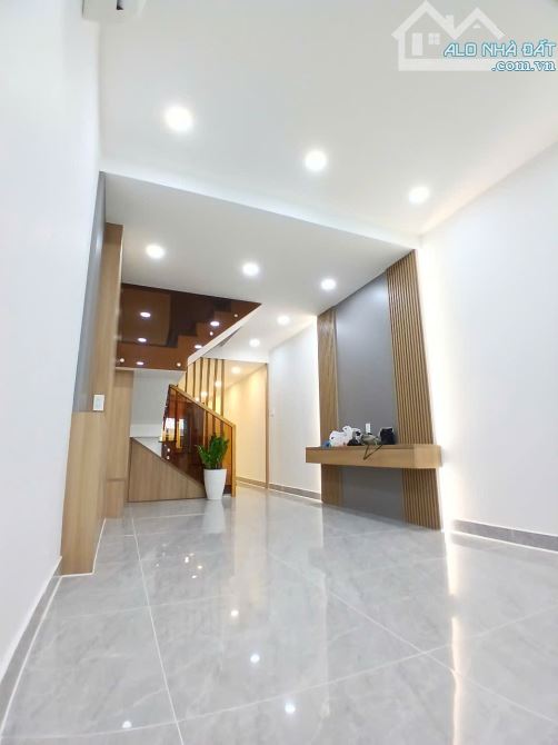 BÁN NHÀ TRUNG TÂM QUẬN 1 – 137/ TRẦN ĐÌNH XU Ngay chợ, cách Trần Hưng Đạo 80m - 4