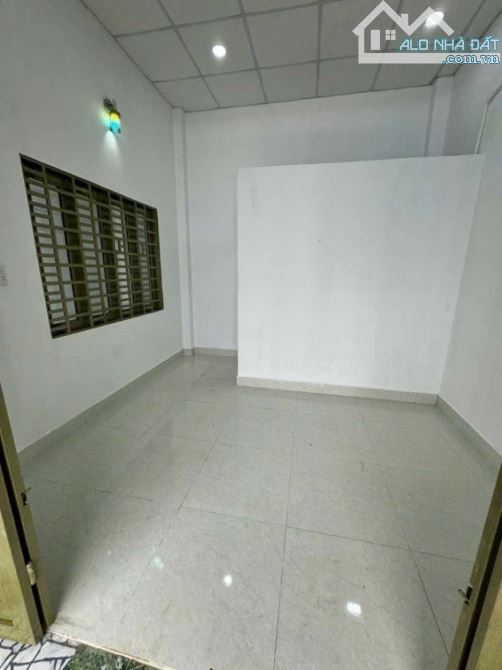 NHÀ ĐỐI DIỆN CITYLAND P10 - 56M2 GIÁ CHỈ NHỈNH 5 ĐỒNG - 5