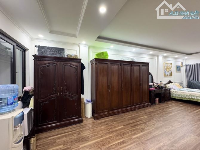 Ô TÔ TRÁNH - KINH DOANH - 6 TẦNG THANG MÁY - NHÀ MỚI - SỔ HOA HẬU - NHÀ MỚI KENG. - 6