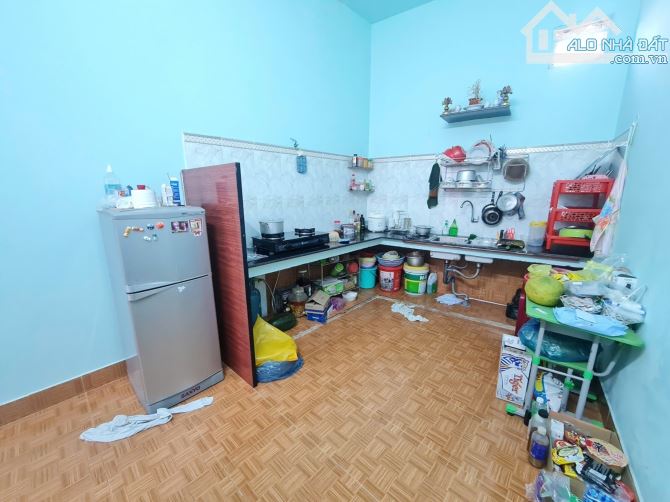 🔥 LÊ VĂN QUÝ - BÁN ĐẤT TẶNG NHÀ - ÔTÔ ĐỖ CỬA– CÁCH BIỂN 300M! 🔥 🏡 Nhà C4, 2PN, bếp, MT - 6
