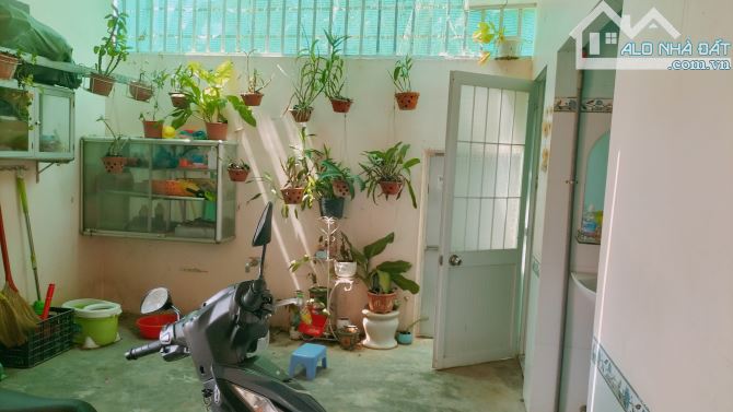 Cần bán nhanh Nhà còn mới gần đường ven biển bao nội thất. - 5