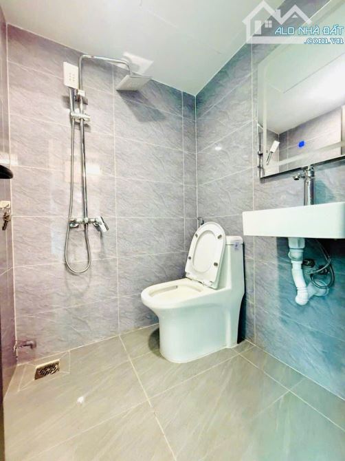 BÁN GẤP CĂN HỘ TẬP THỂ VIP1 LAO ĐỘNG TB&XH, HỒNG HÀ – HOÀN KIẾM. 60M2 – 2PN. 2,1 TỶ - 6
