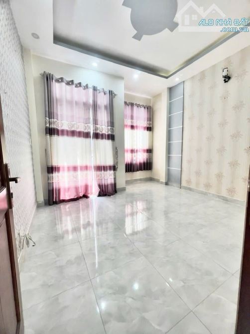 Bán nhà Đào Tông Nguyên, Nhà Bè, HXH, Ngang 4x13m, 4PN, full nội thất, nhỉnh 6 Tỷ - 6