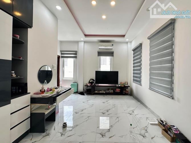 BÁN NHÀ BÌNH THẠNH - MT THỤT NGUYỄN VĂN ĐẬU - 5 TẦNG, NGANG 5.2M - ÔTÔ 4 CHỔ NGỦ NHÀ - 6