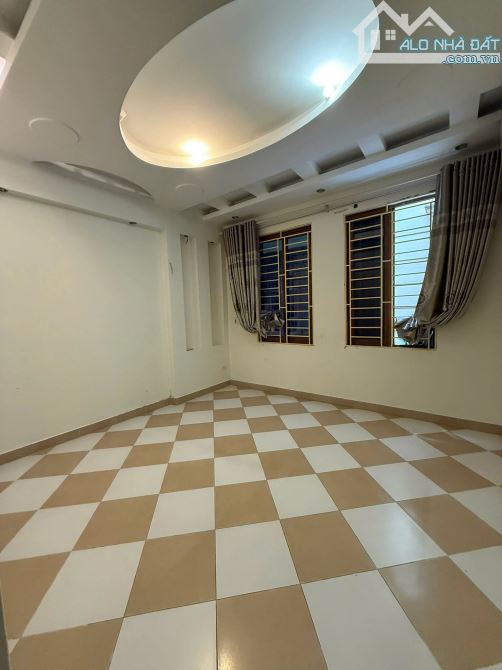 TRUNG KÍNH 40/42M², 5 TẦNG, MT 4.2M, NGÕ Ô TÔ, 15.5 TỶ - 6