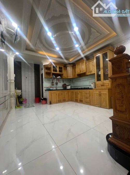 BÁN NHÀ ĐẸP 1 SẸC TRƯƠNG THỊ HOA - TTH 07 - QUẬN 12 - GIÁ 7.5tỷ - 6