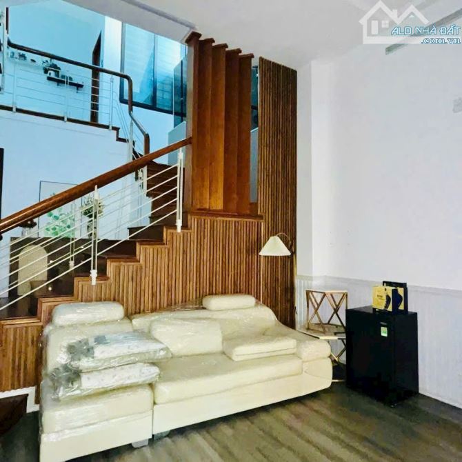 NHÀ 3 TẦNG – MT BÙI KỶ – NGAY ĐH NGOẠI NGỮ – 95M2 NGANG 5M – THIẾT KẾ HIỆN ĐẠI – GIÁ CHỈ 7 - 6