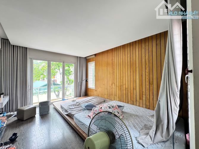 Bán Gấp Siêu Biệt Thự Phố Hoàng Ngân-Trung tâm TP Thái Nguyên -356m2, lô góc -Chỉ 14,5 Tỷ - 7