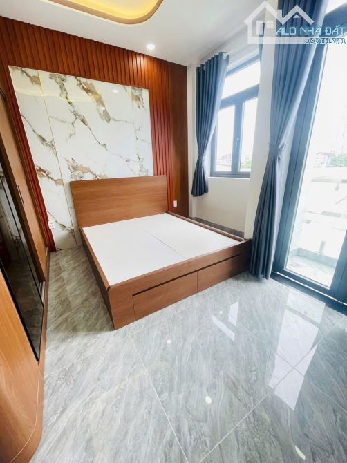 Nhà Đẹp Khu Phân Lô – Sổ Riêng – Hoàn Công Đủ – Gần BV Bình Tân  📍 Vị trí: Đường Mã Lò, P - 7