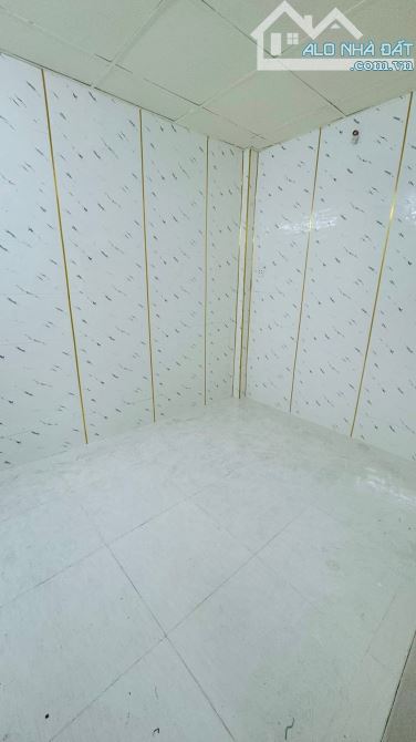 Bán nhà hẻm Nguyễn Thị Tần,P.1,Q.8,dt: 3 x 6 nhà xây 2 tầng 1 Tỷ 85. - 7